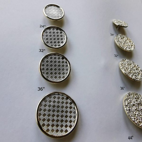 Botones fabricados de metal