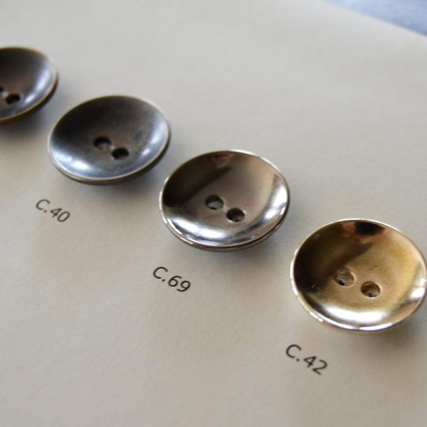 Botones metálicos